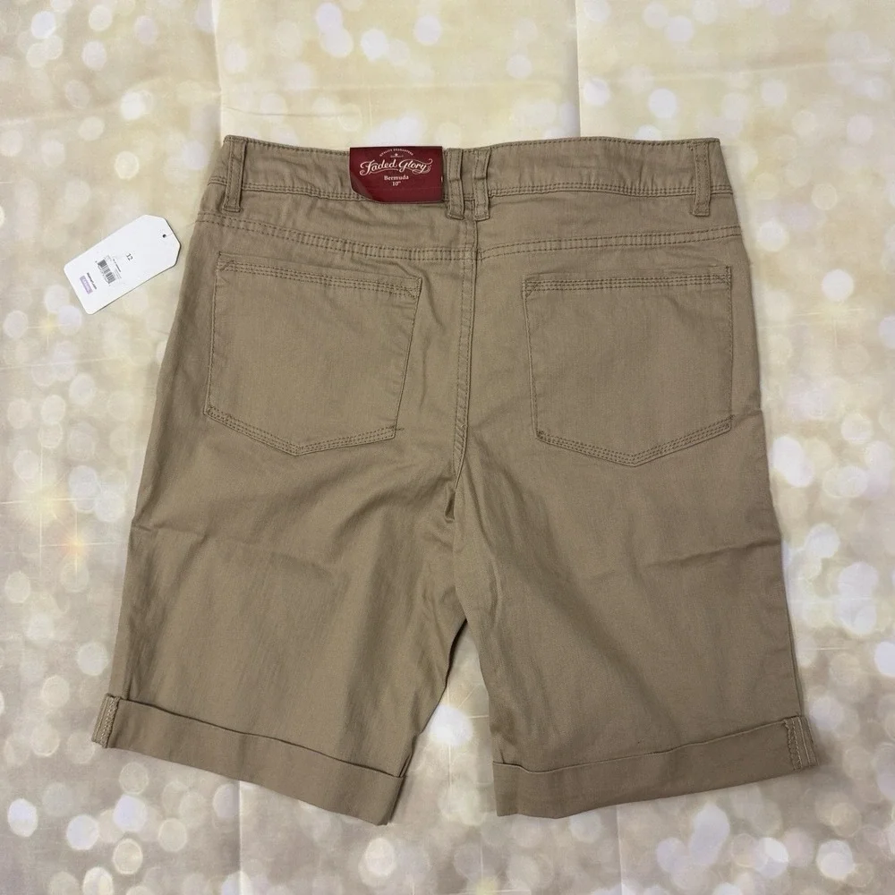 Faded Glory Khaki Shorts Size 12 10" Length Cotton Stretch Cuffed Beige Pockets - Picture 2 of 9